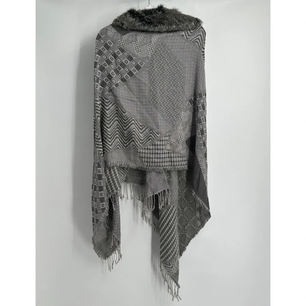 Womens Boho Chic Oversized Wrap One Size Geometric‎ Faux Fur Trim Cozy Gray